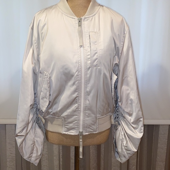 VINCE fabulous light beige bomber jacket with warm lining, size Large - Picture 7 of 16